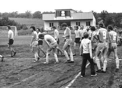 Nástup na utkání r.1977